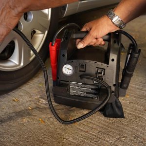 Schumacher 1,000 Peak Amps Portable Power with Air Compressor SJ1330